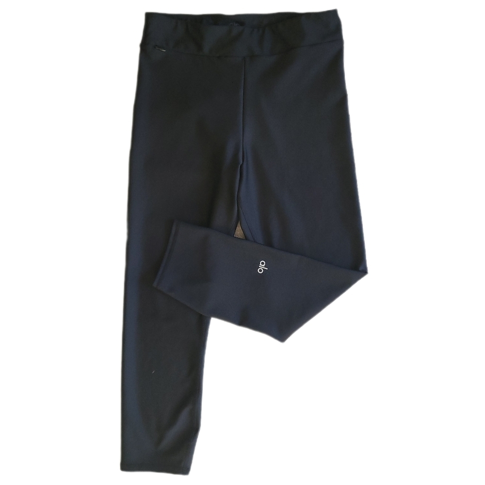 ALO Yoga *RARE* Black Airlift High Waist Concealed Zip Capri EUC Size M